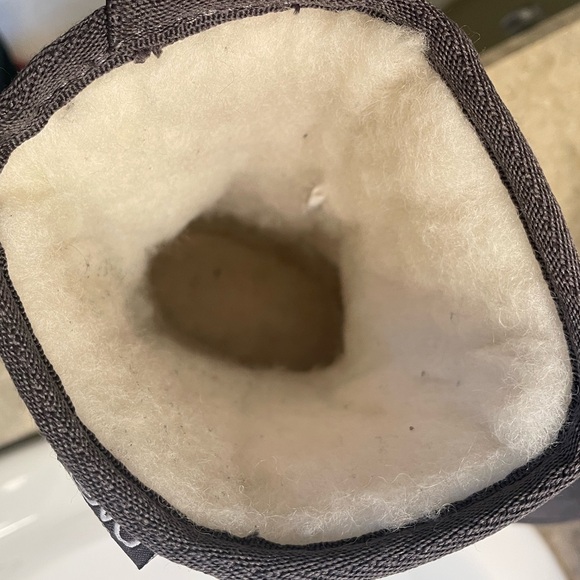 Emu Wool 100% Australian Wool Lined Suede Boots - Picture 4 of 14